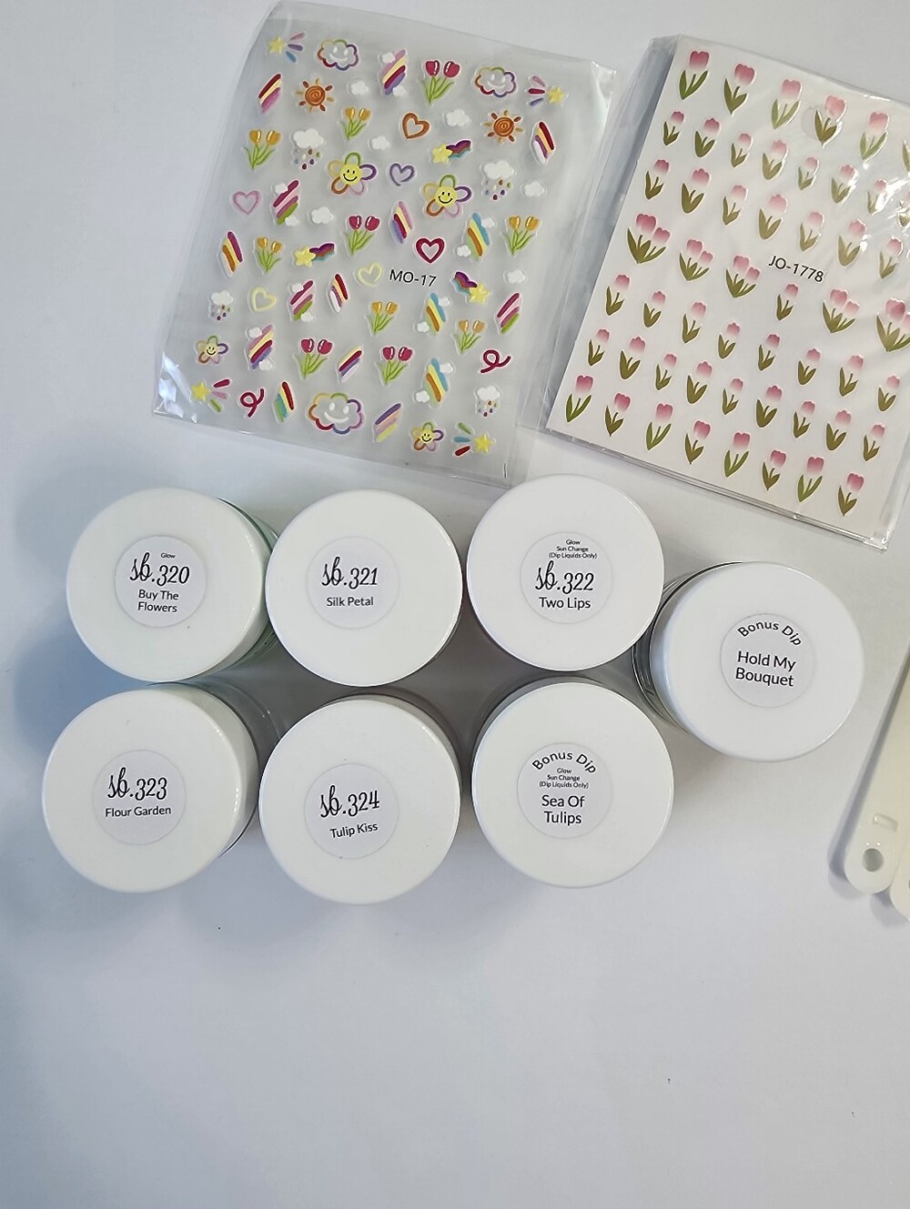 NEW! Sparkle & Co. Tulips Dip Powder Mini Set - Picture 4 of 16
